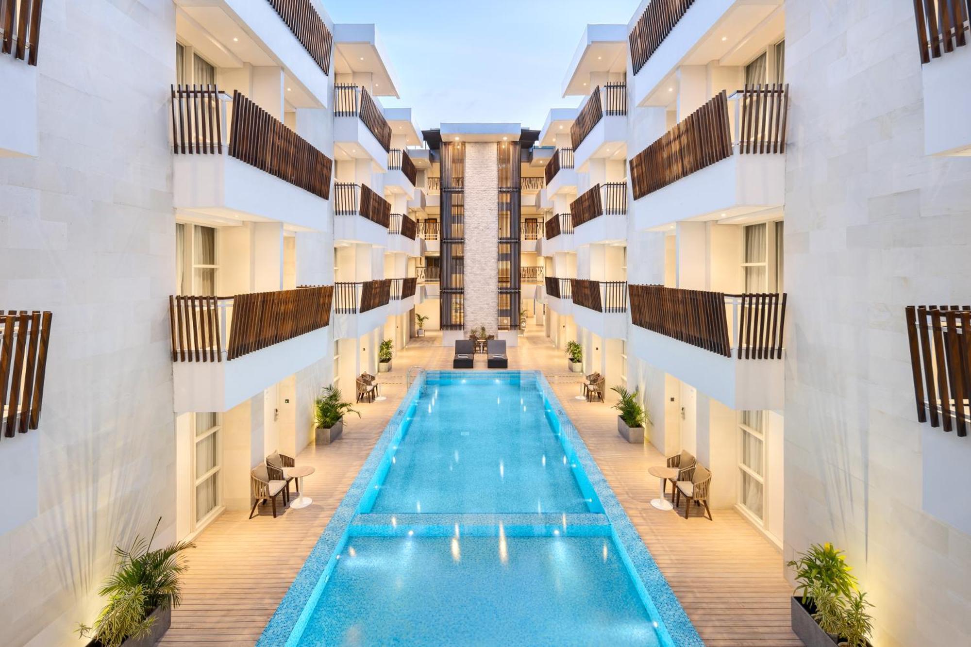 Holiday Inn Express Bali Sunset Road By Ihg Kuta Lombok Exteriér fotografie