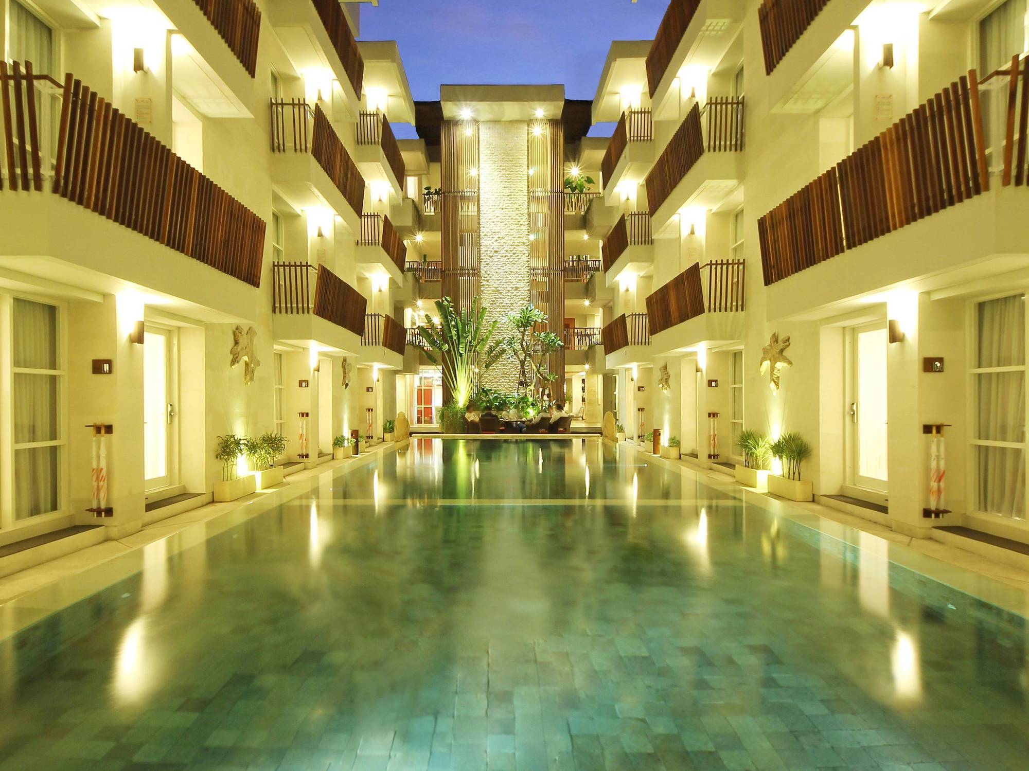 Holiday Inn Express Bali Sunset Road By Ihg Kuta Lombok Exteriér fotografie