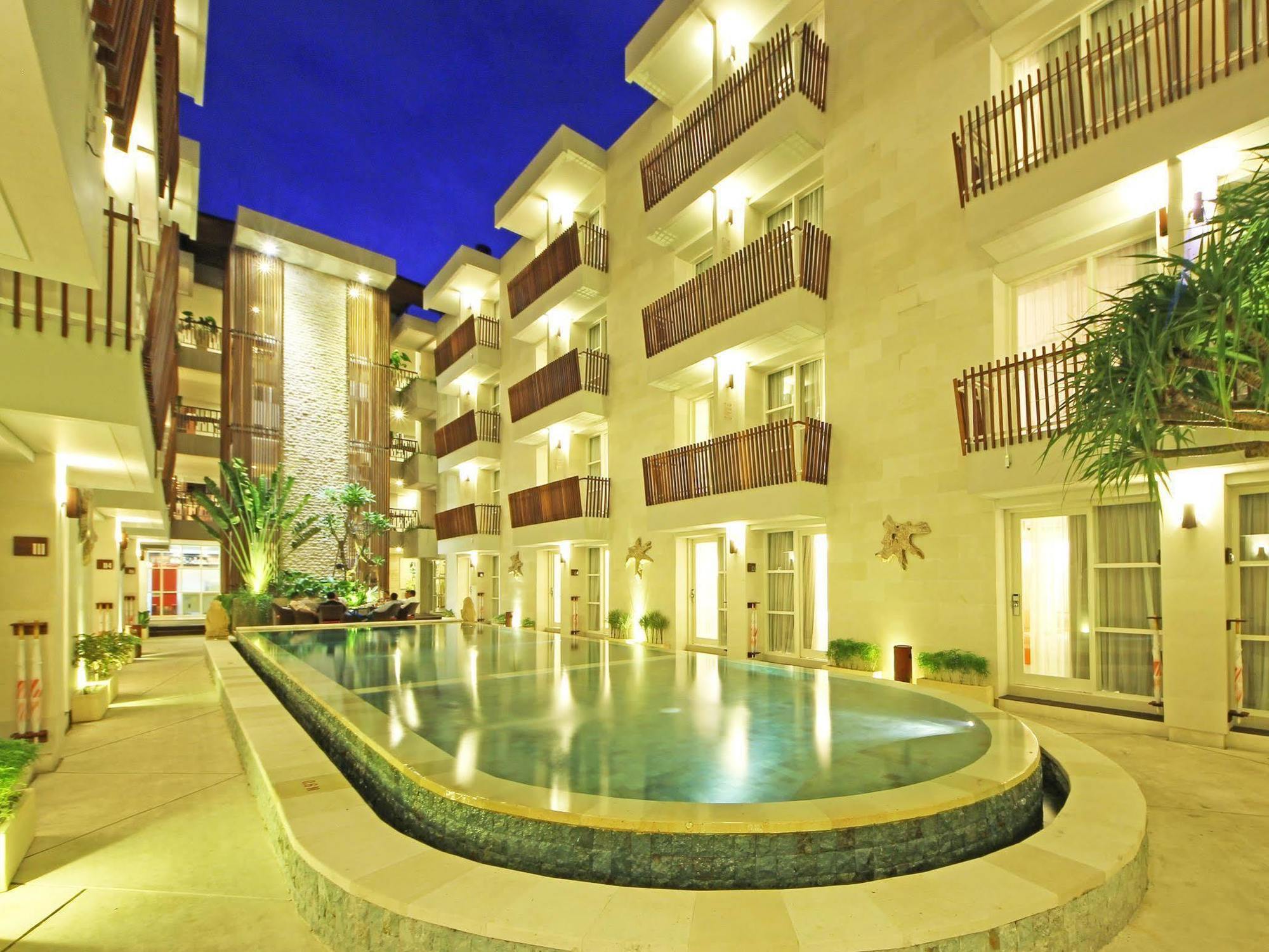 Holiday Inn Express Bali Sunset Road By Ihg Kuta Lombok Exteriér fotografie