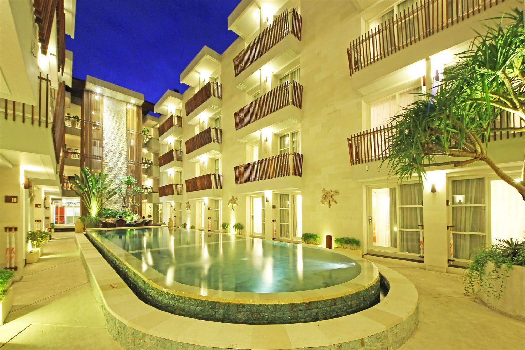 Holiday Inn Express Bali Sunset Road By Ihg Kuta Lombok Exteriér fotografie